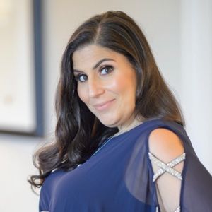 Meet your Posher, Laura